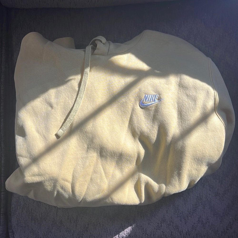 Nike Women’s Medium hoodie